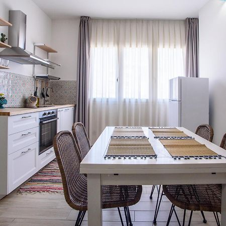 Central Station Apartments - Fanale Rentals Palermo Oda fotoğraf
