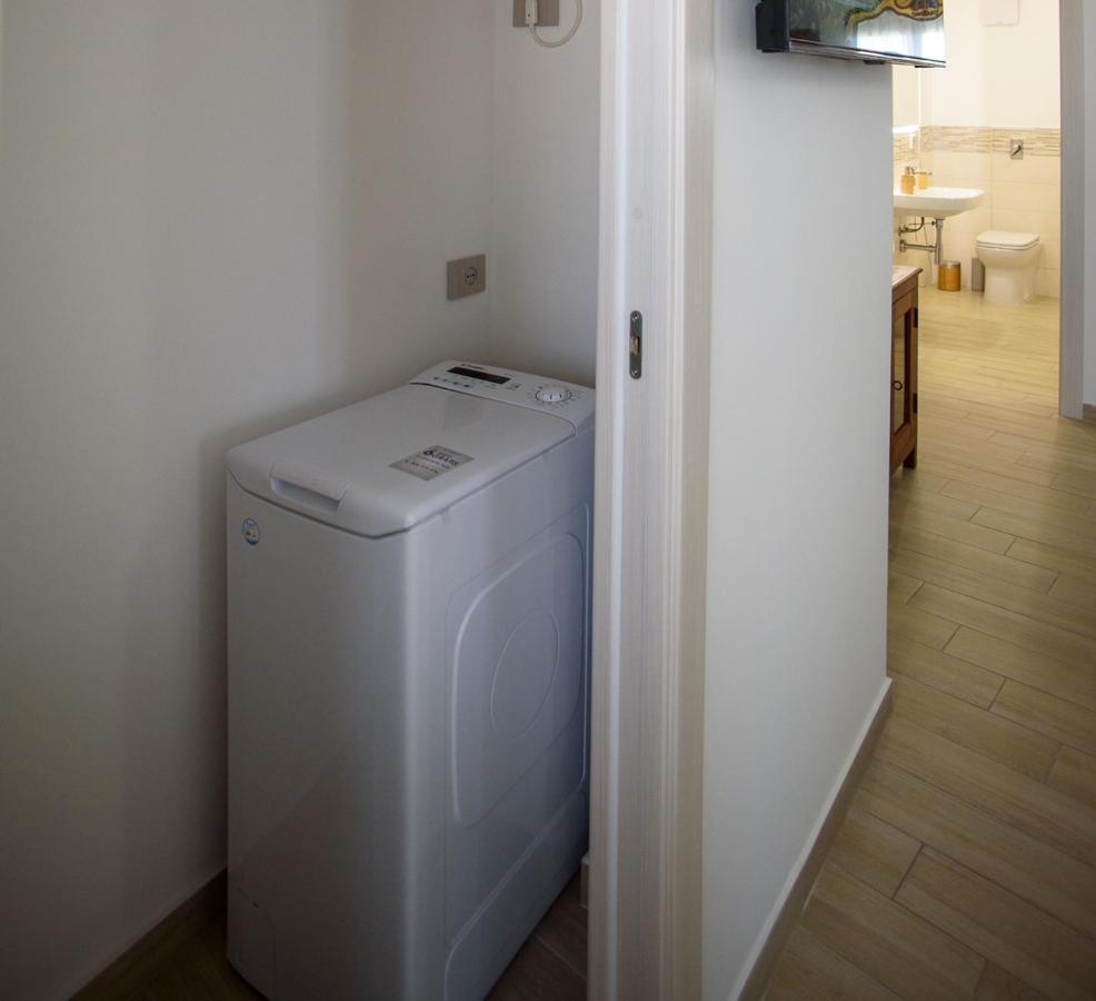 Central Station Apartments - Fanale Rentals Palermo Dış mekan fotoğraf